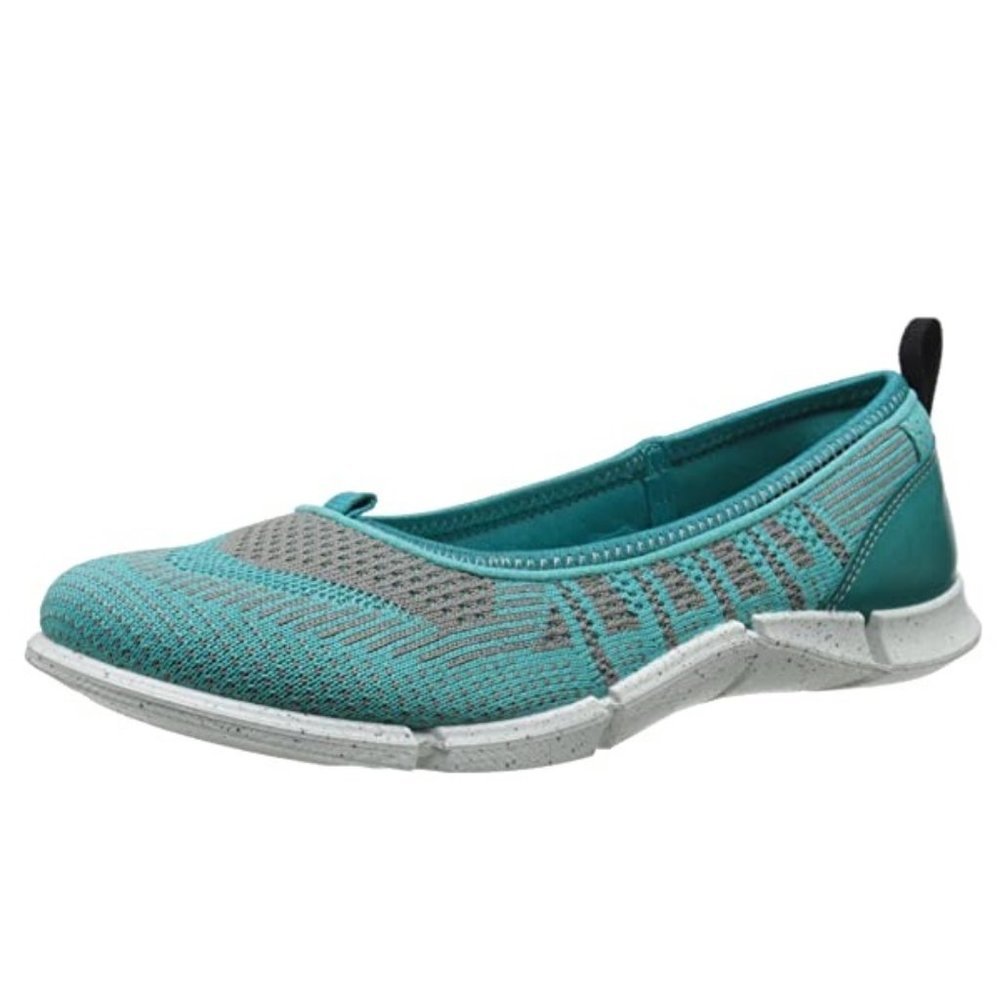 ECCO Women's Intrinsic Karma Flat